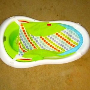 Infant bathtub